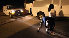 V autobuse s mládežníky našli při kontrole několik kilogramů drog