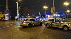 Policisté zachránili muže, který chtěl skočit z Čechova mostu