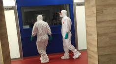 Čechy po návratu z Bulharska drželi v letadle. Někdo oznámil Covid-19 na palubě