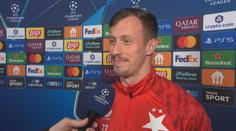 Vlček musí na Barcelonu nechat dcerku doma. Věřím, že babička poruší pravidla, směje se