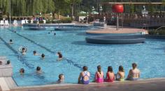 Velký zásah na slovenském koupališti. Přes sto lidí má zdravotní problémy