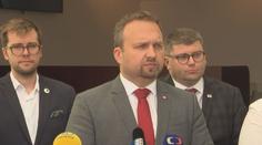 Sněmovna schválila přísnější podmínky pro předčasné důchody a pomalejší růst penzí