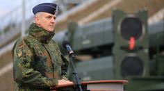 Německý generál hrozí Rusku. Odhalil konkrétní města, na něž by NATO zaútočilo