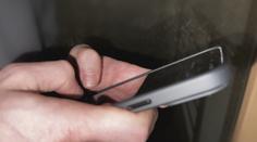 Podvodníci připravili ženu o více než 400 tisíc korun, použili QR kódy