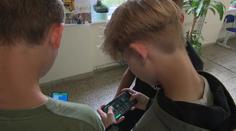 České děti málo spí, tvrdí odborníci. Mohou za to mobily a sociální sítě