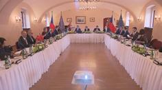 Vláda zasedala na zámku Štiřín. Catering vyšel na téměř čtvrt milionu, vadí opozici