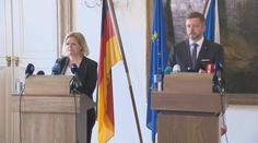 Německá ministryně vnitra se sešla s Rakušanem. Řešili boj s kyberútoky na klíčové instituce