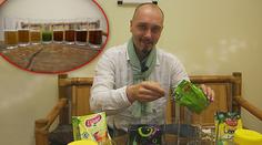 Velký test instantních čajů: Který se dá pít a který je jen ředěná kyselina?