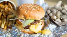 V Česku už brzy otevře oblíbený fastfoodový řetězec. Zveřejnili nový termín