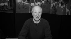 Britský fotbal přišel o legendu. Charlton zemřel obklopen rodinou