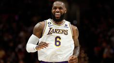 LeBron James pokořil další rekord. Slavného Abdula-Jabbara má na dosah