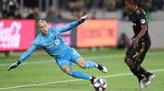 Hrubka větší než od Kariuse! Brankář předvedl obrovský kiks