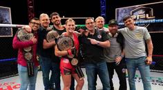 Tohle je šest nových PFL šampionů a milionářů. Královna boxu poprvé padla