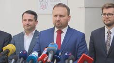Důchodový systém je neudržitelný, říká Jurečka. Změny srazí důchodce do bídy, tvrdí Okamura