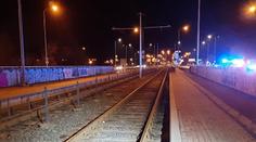 Neznáte ji? Ženu v Brně srazila tramvaj. Policii se nedaří zjistit, kdo to je