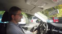 Jak zvládá Jančařík řídit auto bez nohou? Je to jako autoškola, tvrdí