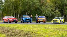 Je rychlejší Fabia, Octavia, nebo Enyaq? Škody RS změřily síly v parádním závodě