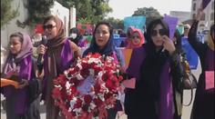 Afghánistánem se opět ozvala střelba, lidé vyšli demonstrovat proti Tálibánu
