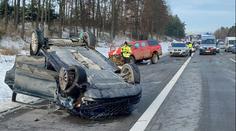 Dálnici D1 zablokovala série nehod. Na Vysočině se postupně srazilo deset aut