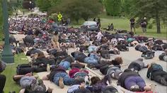 Protesty se z USA rozšířily do celého světa! Neutichly ani po dvou týdnech