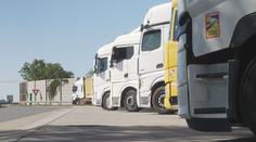 Kamiony si nejspíš připlatí za jízdu po dálnici. Mýtné by mohlo být třikrát vyšší
