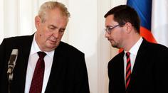 Senát schválil návrh žaloby na prezidenta. Ovčáček soptí!