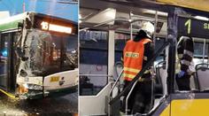 Trolejbus vjel do cesty tramvaji v Plzni. Čtyři zranění
