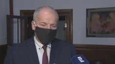 Děti se do škol jen tak nevrátí. Záležet bude na datech, říká Prymula