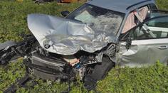 Nehoda na Zlínsku si vyžádala osm zraněných. Pro dítě letěl vrtulník záchranářů