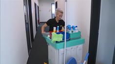 Zájem o předvánoční úklid roste. Firmy měly plné kapacity už koncem října