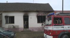 Smrt tří dětí při požáru šokovala celou vesnici. Lidé plánují sbírku