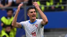 Záhadný Schick. Na repre nemůže kvůli bolístkám, v klubu hraje v základu