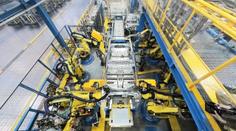 Ford opět mění plány. Končí s velkými elektromobily, vrací se k benzínu
