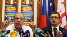 100 tisíc státních zaměstnanců se zúčastní středeční stávky odborů