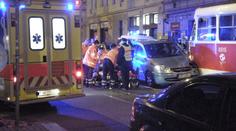 V Praze zemřel taxikář. Narazil do tramvaje