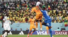 Nizozemce podržel debutující brankář, Senegal porazili dvěma góly v závěru