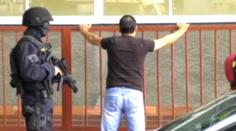 Policie v rámci akce Scelus zatkla skupinu dealerů drog