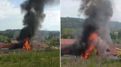 Požár zachvátil traktor na Žďársku. Explodující gumy ohrožovaly lidi