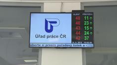 Podpora v nezaměstnanosti se zvedne. Má to povzbudit lidi, aby se nebáli změnit práci