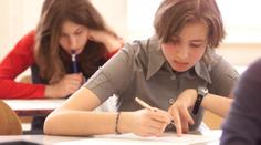 Čeští žáci se zlepšili v matematice i ve čtení! Jak si vedli oproti světu?