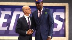 Jedničkou draftu NBA je Ayton! Kluk z Baham má být jako O’Neal