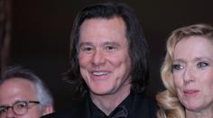Jim Carrey se objevil na předávání cen. Jeho vzhled naprosto šokoval