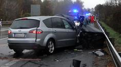 Tragédie u Poříčí! Fabie skončila s probořeným bokem, jeden mrtvý