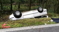 Nehoda u Žamberku: Mladá řidička (21) nepřežila náraz do stromu