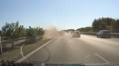 Policie varuje řidiče drsnými záběry z nehod. Na hříšníky nasadí nové dodávky
