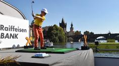 Golfová exhibice v Praze: Odpaloval i hvězdný Daly!