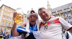 Němci pozor, zahajovací duely jsou zrádné. Pořadatel vyhrál jen čtyřikrát