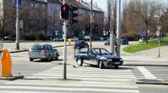 Mladý řidič PŘEJEL ŠKOLAČKU na PŘECHODU! Skončila v NEMOCNICI!