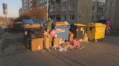 Po Štědrém dni je u popelnic spoušť. Popeláři mají plné ruce práce
