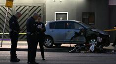 V Los Angeles najelo auto do davu lidí. Na místě je přes třicet zraněných